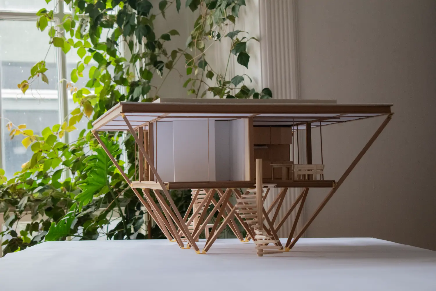 Suspended House, Model 1:25 — Photo: Taller Isidoro Michan-Guindi. Mads Bjørn Christiansen